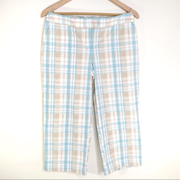 women's plaid capris